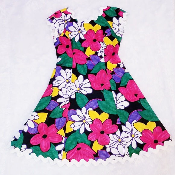 NR1 Dresses & Skirts - N.R.1 Floral Dress